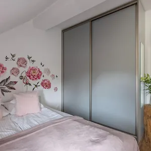 apartamenty-pod-orlem-rezydencja-do-skoczni.zakopanehotels.org/