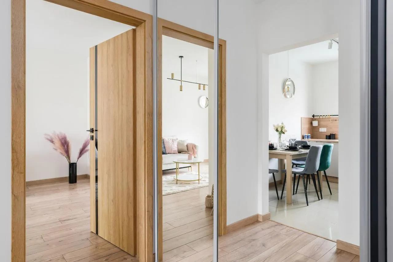 Arena Lux Apartment Kasprowicz Park By Renters Prestige Poznan